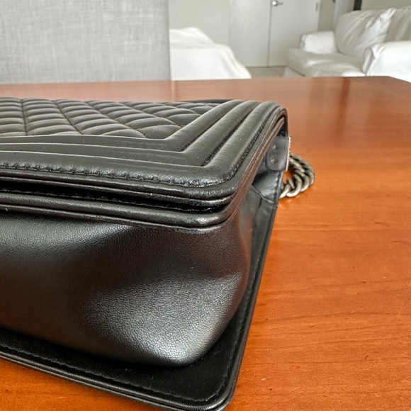 Chanel Boy New Medium 🌟SOLD Locally🌟 - Picture 6 of 11